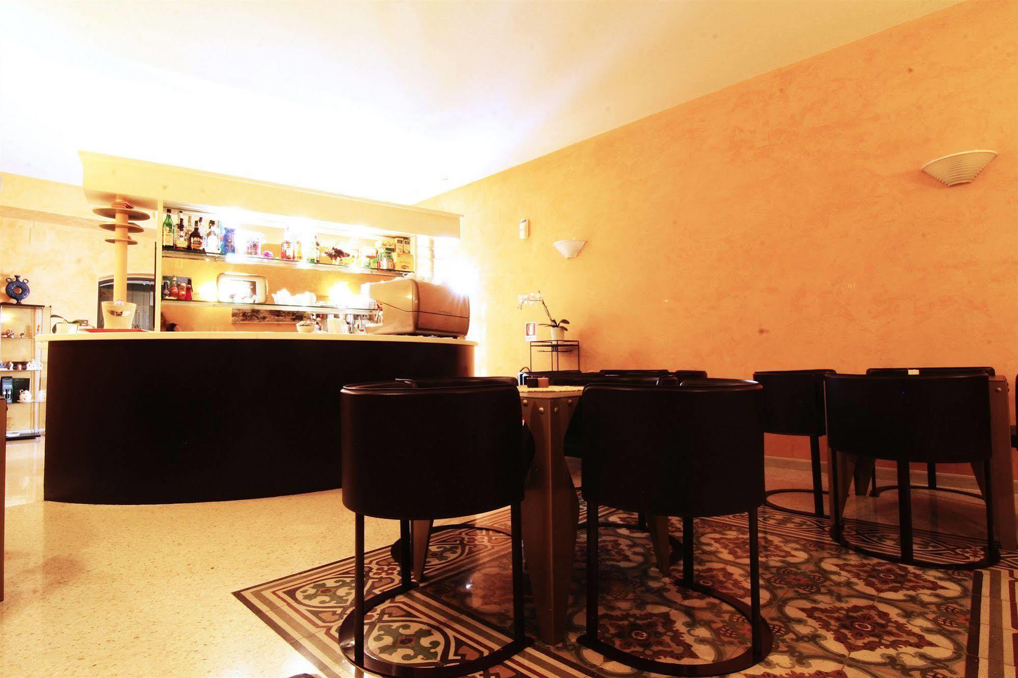 Il Piccolo Albergo มาเตรา ภายนอก รูปภาพ